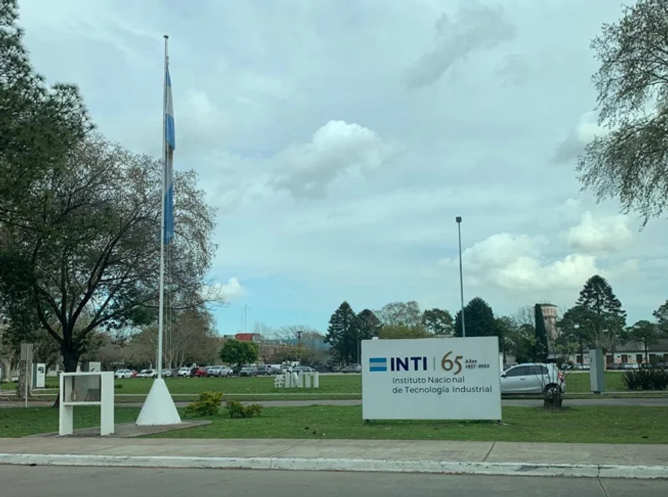 El INTI convoca mañana a un abrazo simbólico en todo el país, para frenar el decreto de Sturzenegger