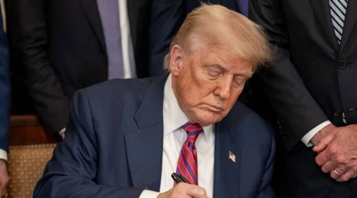 Trump, sin filtros contra Obama: lo acusó de 
