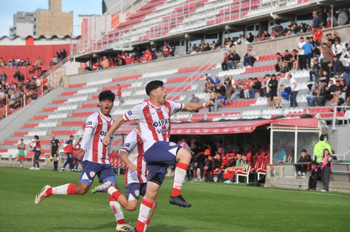 Clásico de Reserva: Unión derrotó 1 a 0 a Colón en el 15 de Abril