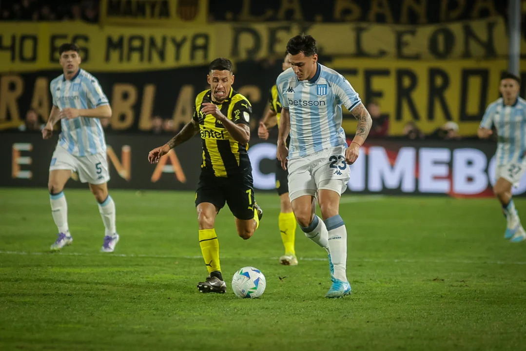Racing recibe a Peñarol en busca de la clasificación a los cuartos de la Copa Libertadores