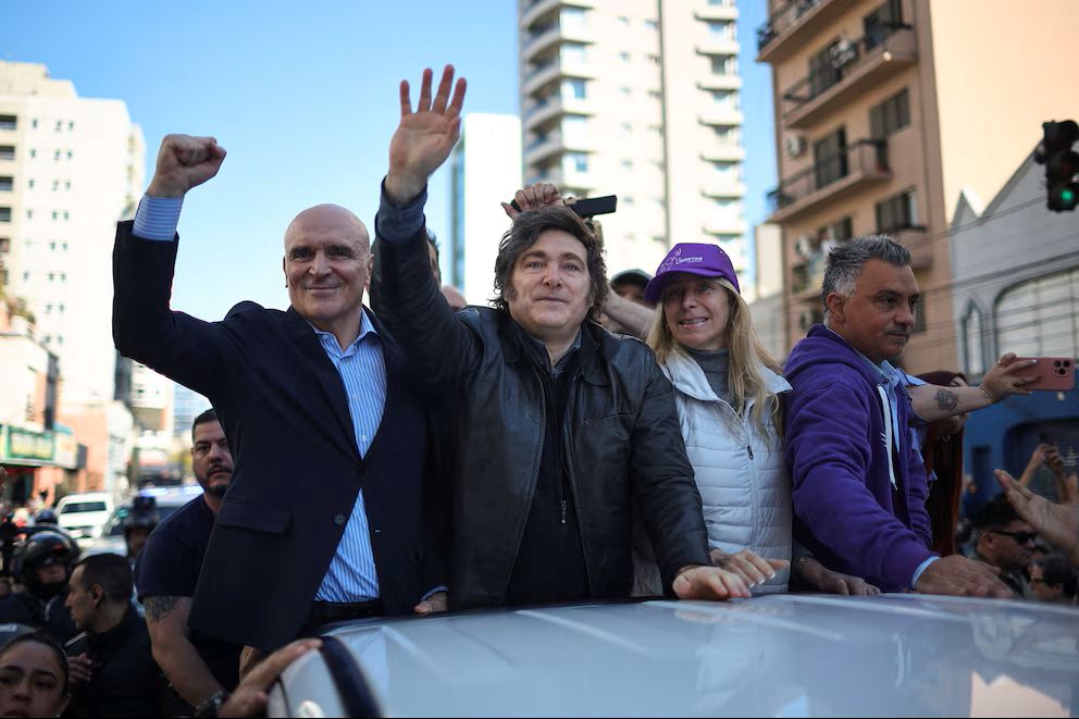 Javier Milei llegará este sábado a la ciudad de Santa Fe en modo campaña