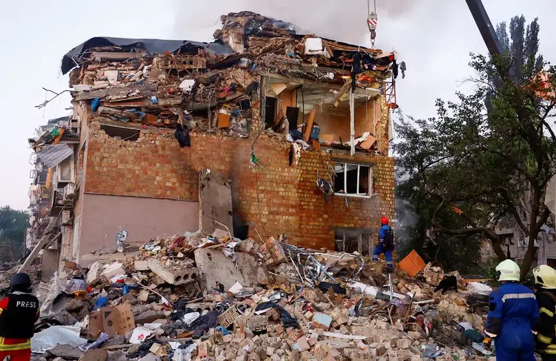 Al menos 14 civiles murieron en un ataque ruso contra Kiev