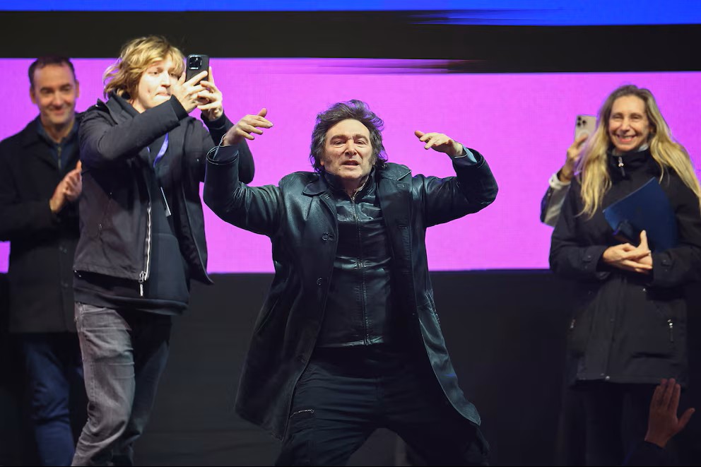 Milei cerró la campaña en Buenos Aires: “Nos quieren desmoralizar porque estamos empatados”