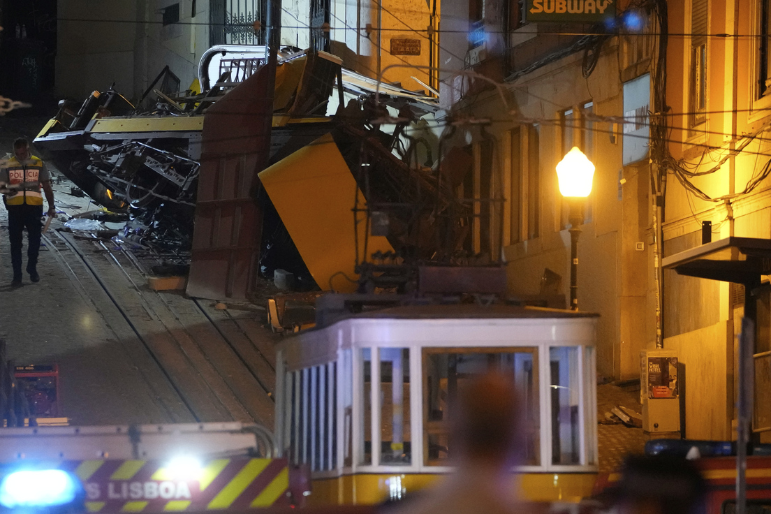 Tragedia en Lisboa: al menos 15 muertos por el descarrilamiento de un funicular turístico
