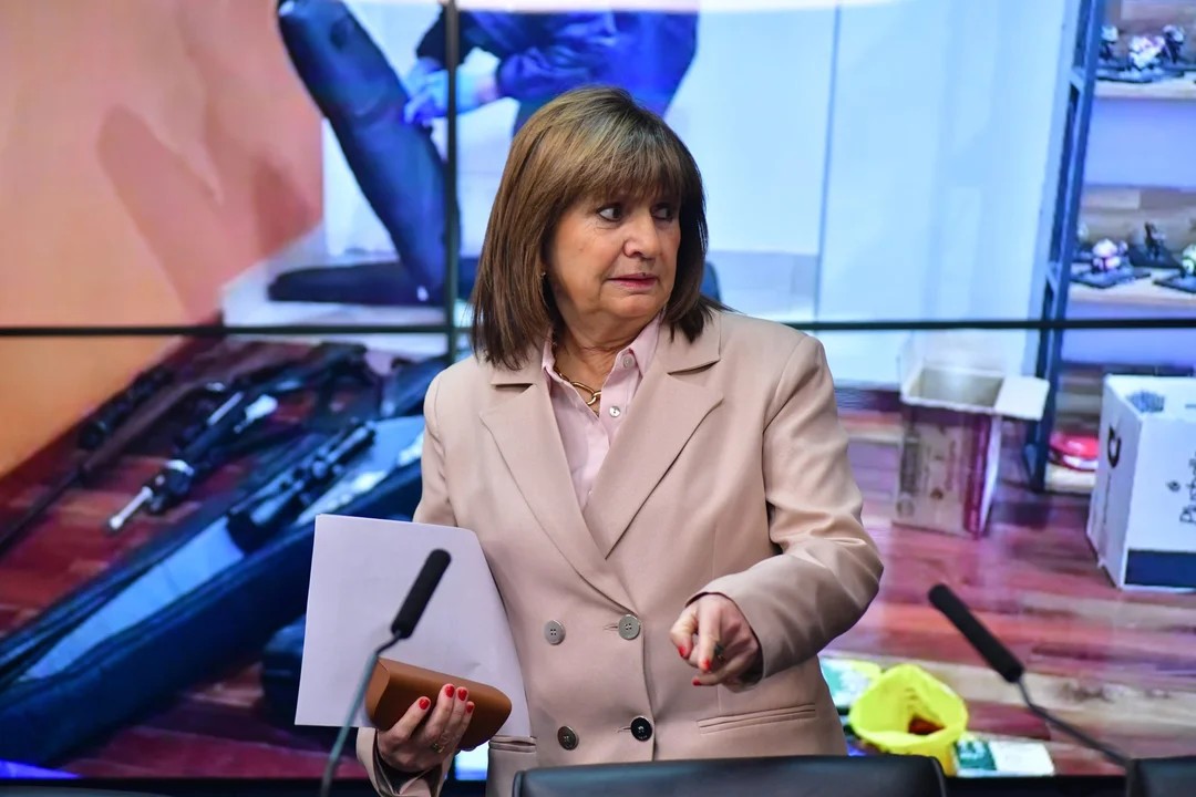 Bullrich presentó el Operativo Lusitania, el procedimiento que incautó más de 500 kilos de cocaína