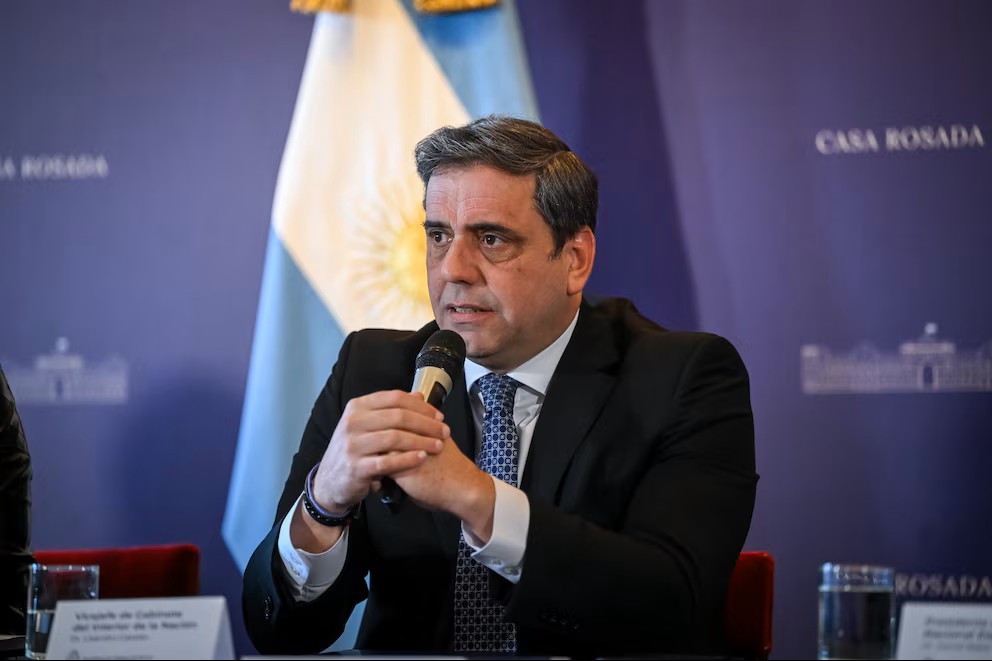 El Gobierno reactivó el Ministerio del Interior y designó a Lisandro Catalán