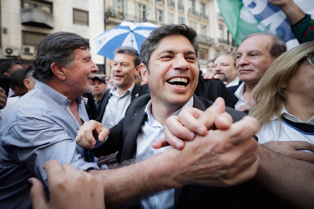 Kicillof se sumó a la Marcha Federal Universitaria al Congreso: 