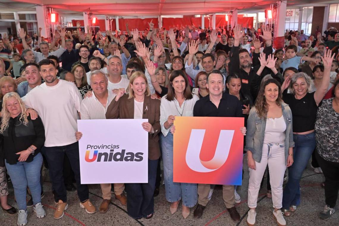 El socialismo pidió el voto por Provincias Unidas: “Es la única garantía de que el fracaso de Milei no nos arrastre al pasado”