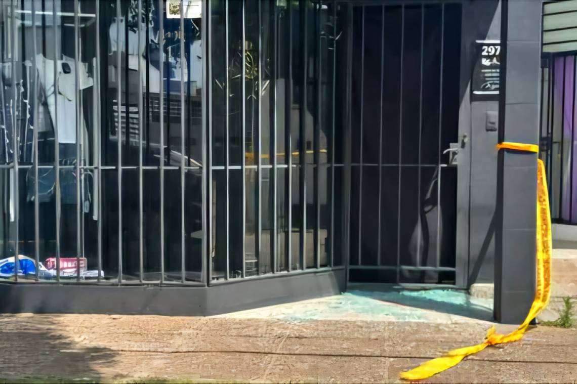 Dos personas resultaron heridas tras un ataque a tiros en un comercio de Candioti al 2900