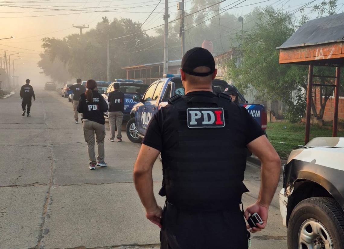 Allanaron la casa de un jugador de Unión en una causa por tenencia de material de abuso sexual infantil