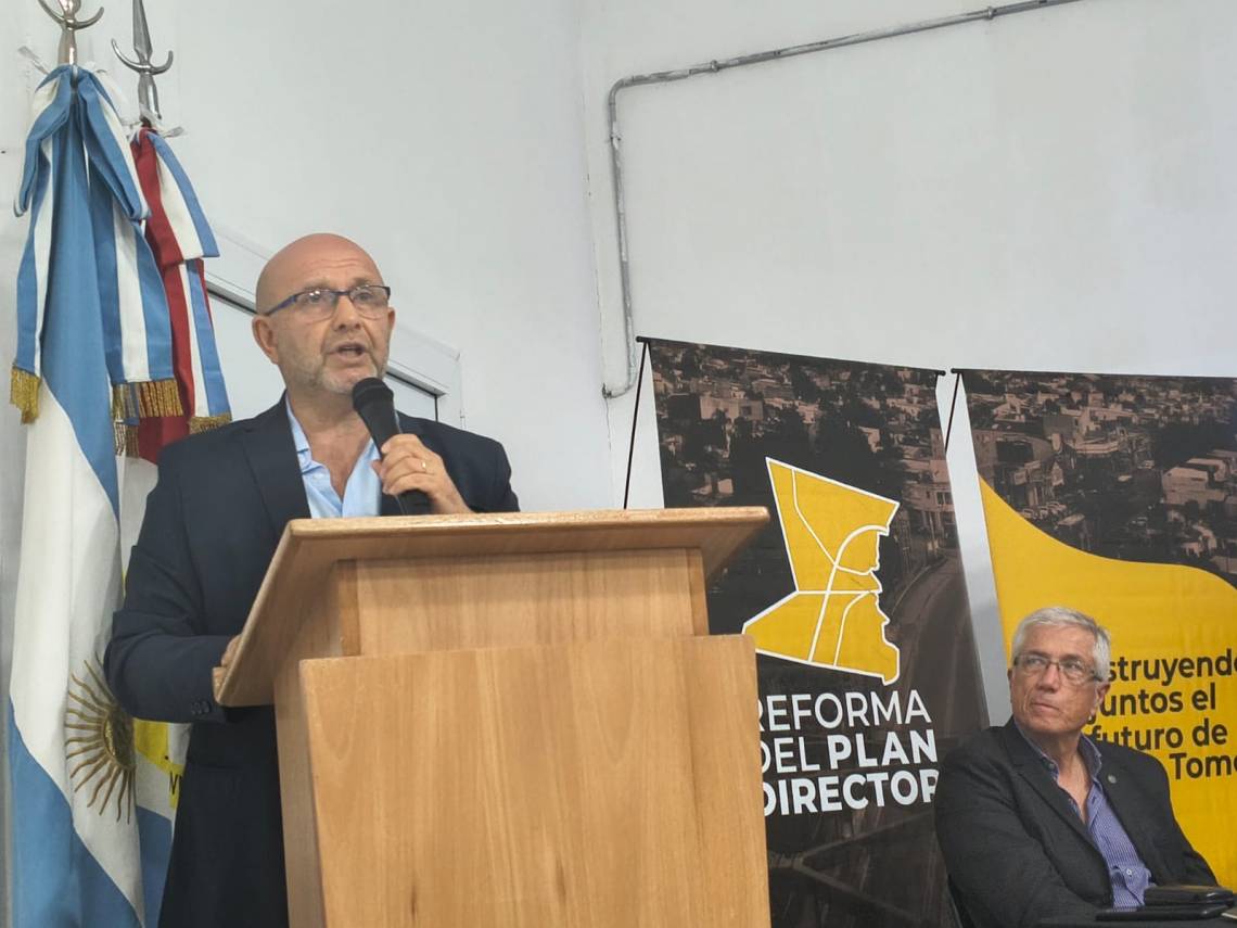 Plan Director: Montenegro llamó a fortalecer el debate ciudadano y los consensos institucionales