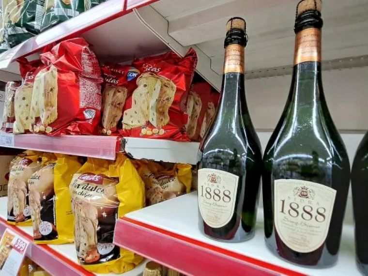 Navidad 2025: la canasta navideña aumentó un 27%