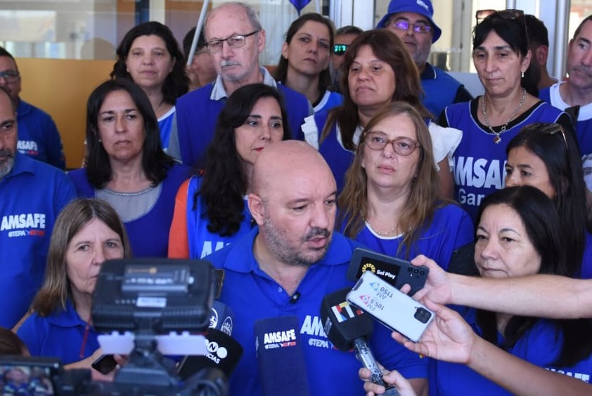 Fuerte reclamo de AMSAFE al gobierno provincial: “Hay que dejar de mentir, la plata no alcanza”