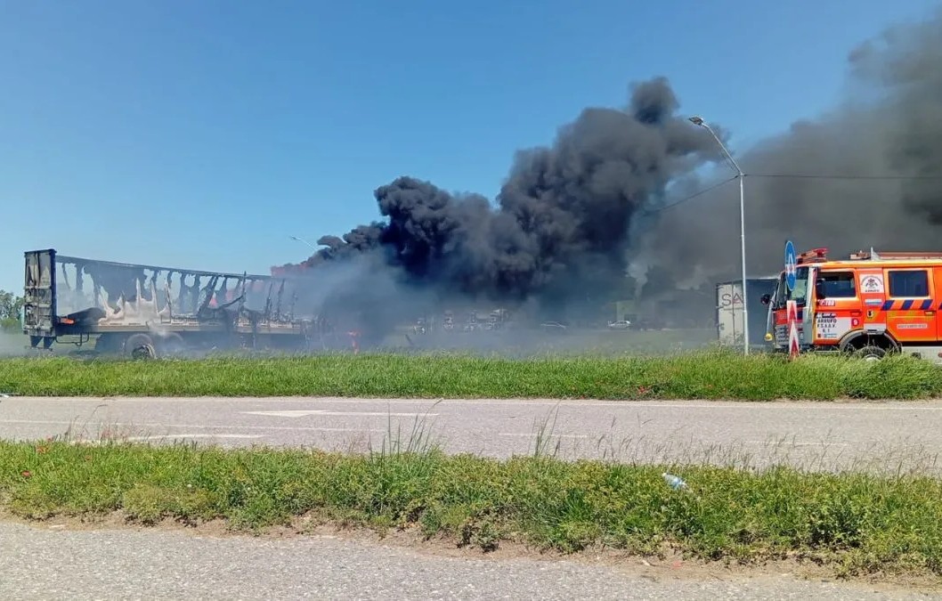 Dos muertos tras un choque e incendio entre camiones en la Ruta 34, a la altura de Arrufó