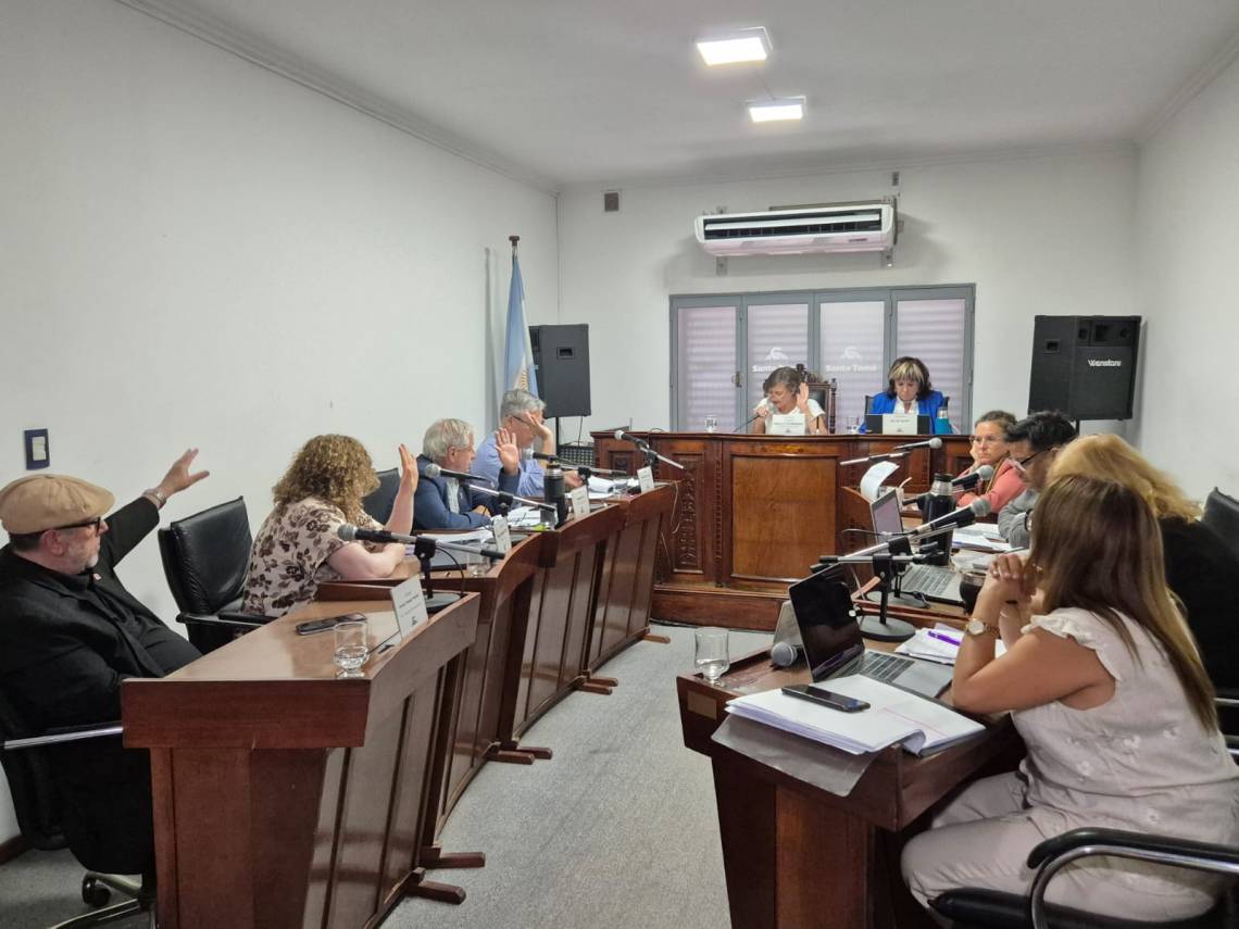 El Presupuesto Municipal 2026 se aprobó por mayoría y con críticas de la oposición