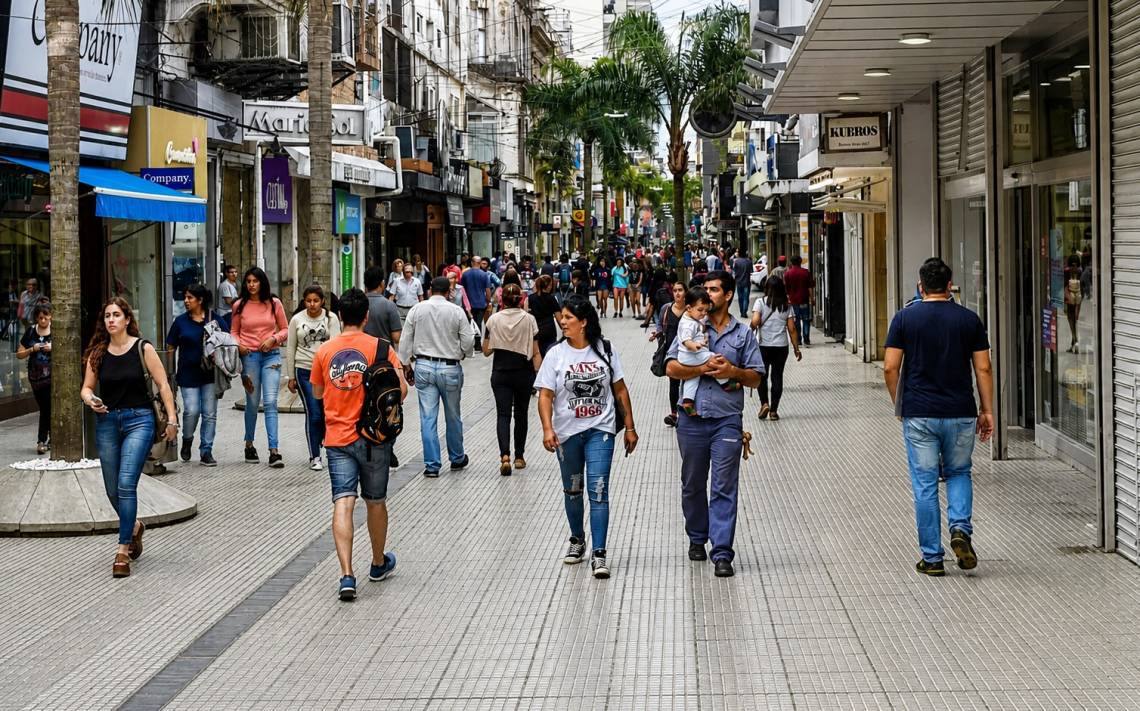 Hay 143 mil santafesinos que buscan un segundo trabajo para llegar a fin de mes
