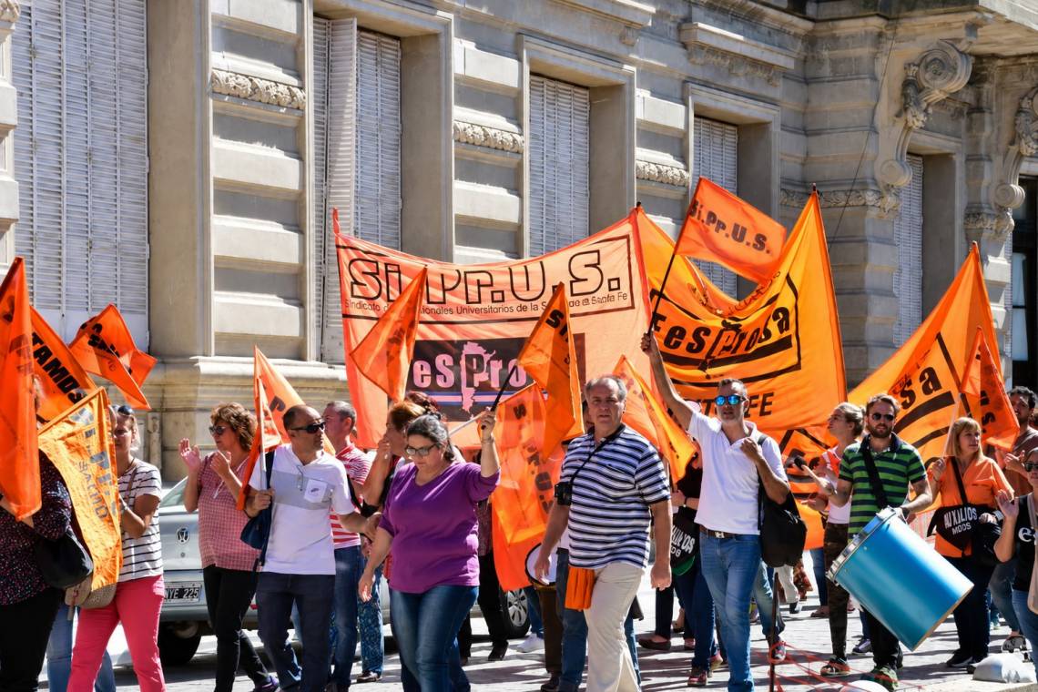 SIPRUS reclama la reapertura de paritarias y advierte que la crisis salarial afecta la atención de los pacientes