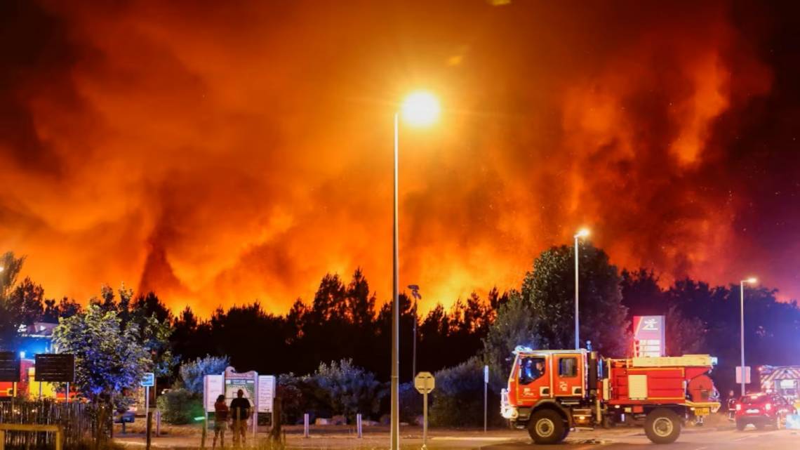 El sur de Europa enfrenta una ola de incendios con miles de evacuados y víctimas fatales