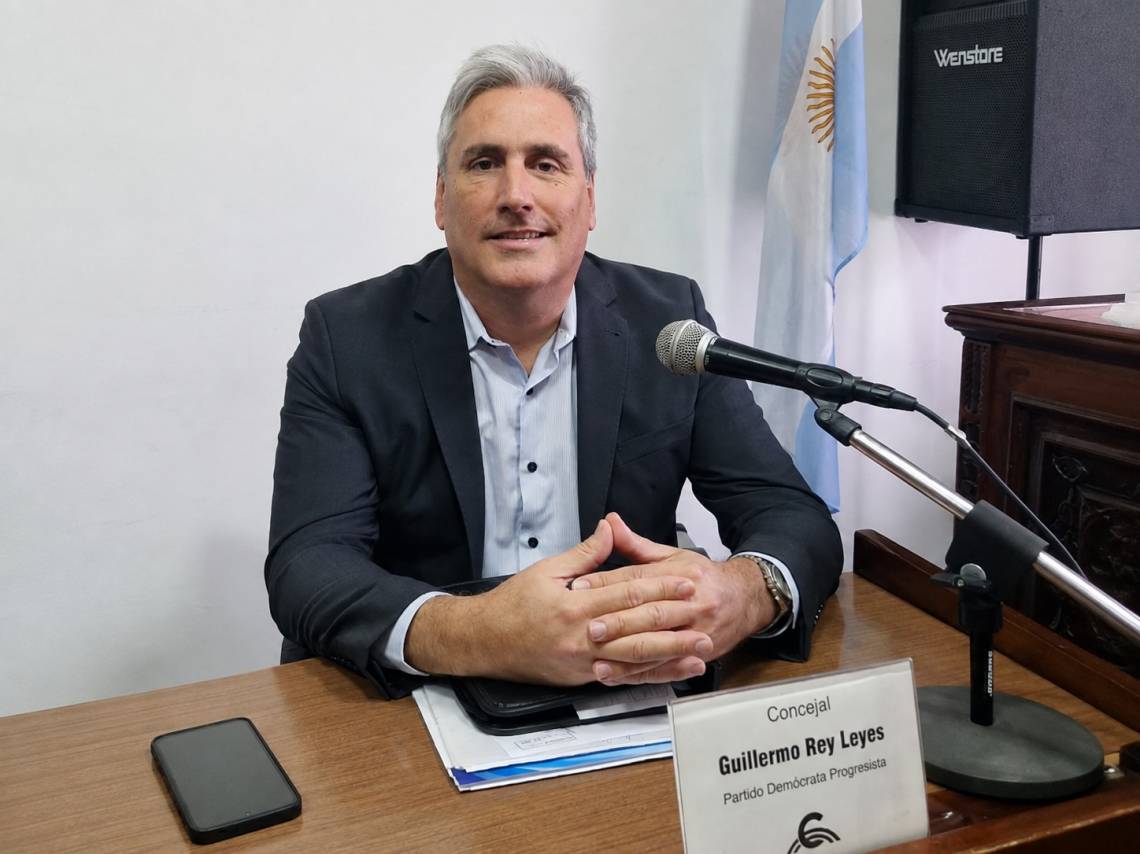 Guillermo Rey Leyes dejó el Concejo y se suma al Gobierno provincial