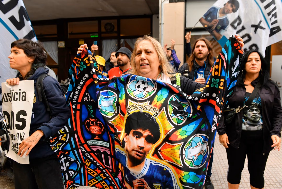Juicio por la muerte de Maradona: este martes comienzan los alegatos de las querellas