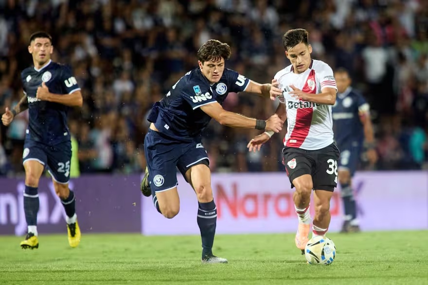 River empató en Mendoza mientras espera por