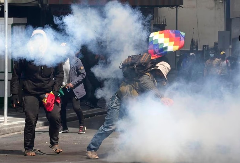 Bolivia habilitó la intervención militar en plena ola de protestas