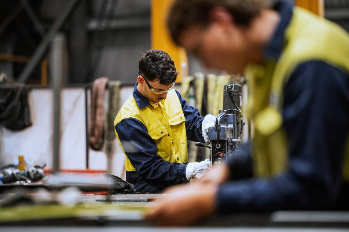 La UCA alertó por la precarización laboral y afirmó que el empleo formal sigue garantizando mejores ingresos