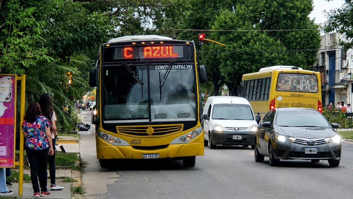 Cambios en las paradas de colectivos en la Avenida 7 de Marzo por las obras del nuevo puente