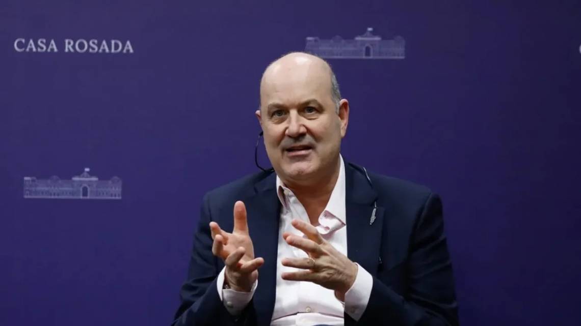 Sturzenegger cuestionó la eliminación del capítulo sobre tierras para extranjeros: