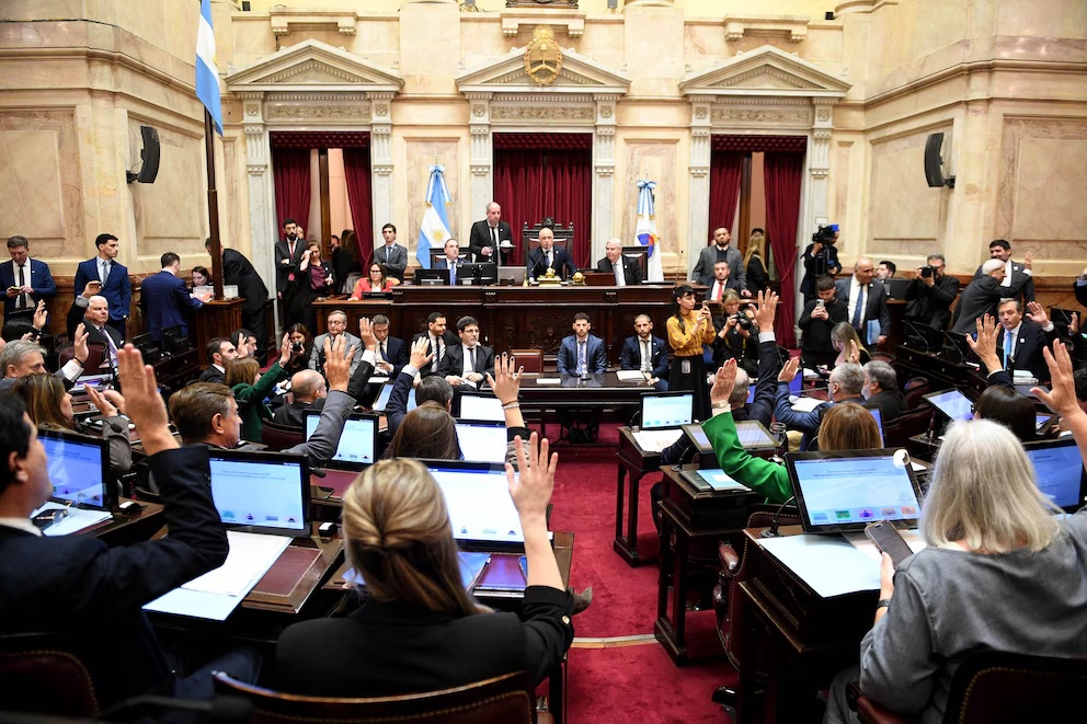 El Senado aprobó la Ley de Propiedad Privada, pero el Gobierno debió ceder en puntos clave