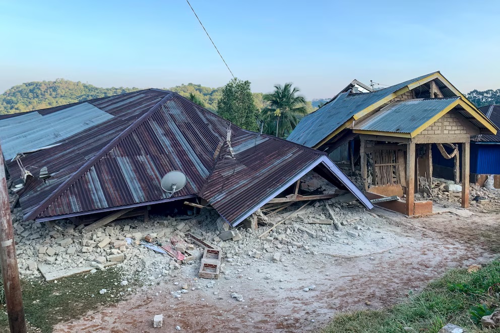 Indonesia: dos terremotos en menos de 24 horas dejaron decenas de muertos