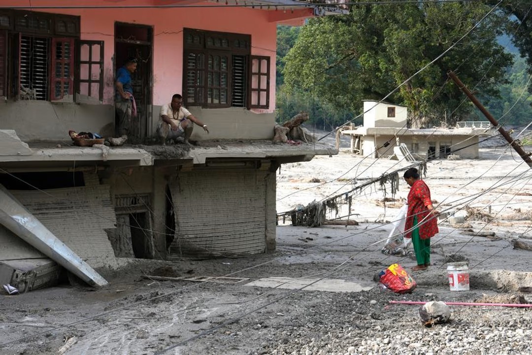 Tragedia en Nepal: ya son 1.118 los muertos y casi 4.900 las personas desaparecidas