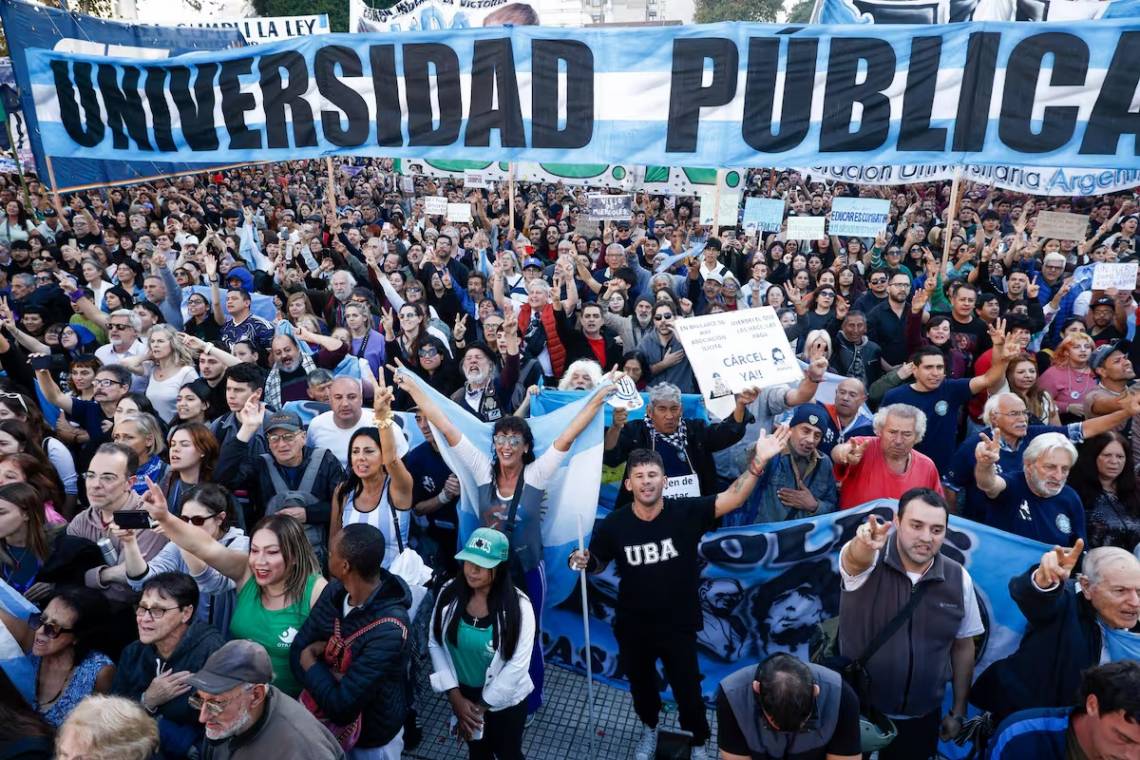 Universidades vuelven a movilizarse para exigir la aplicación de la Ley de Financiamiento