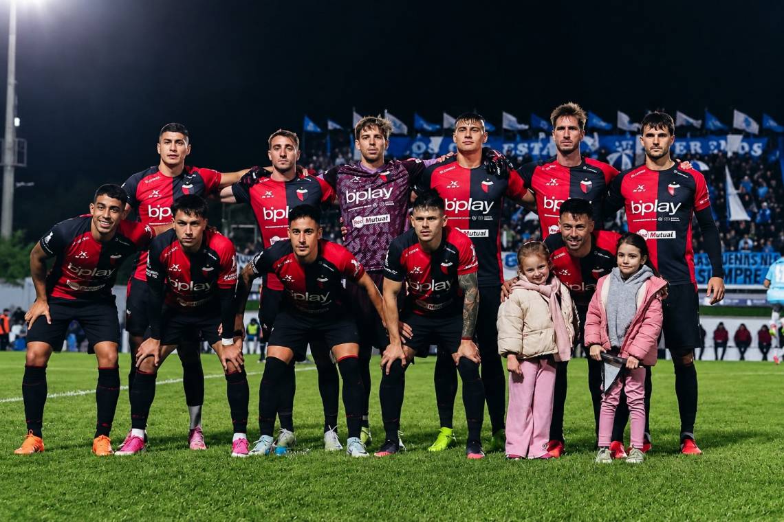 Colón ganó 2-0 en Bolívar y definirá su posición en la última fecha