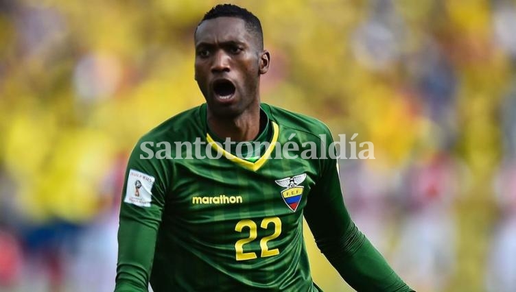 Domínguez será arquero de Colón