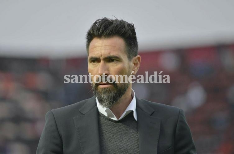 Domínguez juega al misterio de cara a Arsenal
