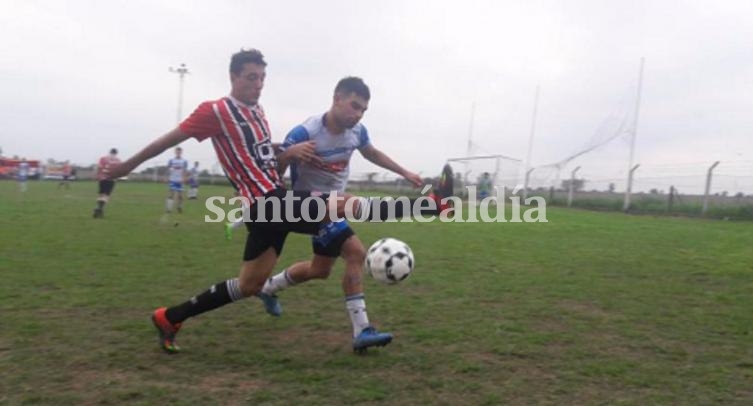 Liga Santafesina: Atenas manda en la zona Campeonato