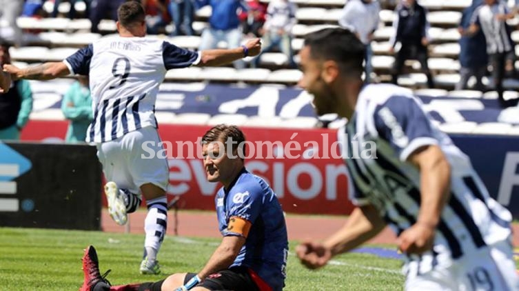 Talleres venció a Patronato y se asomó en la lucha