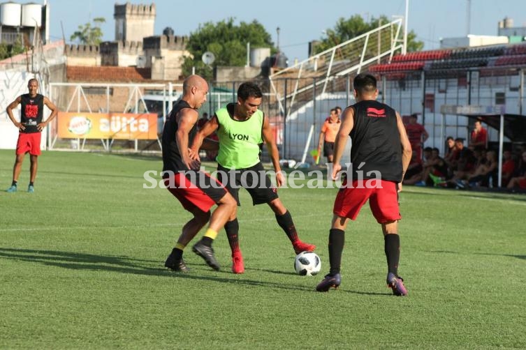 Colón ganó los dos amistosos que jugó ante Patronato