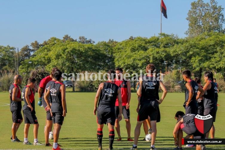Colón jugará este sábado un amistoso frente a Racing de Montevideo