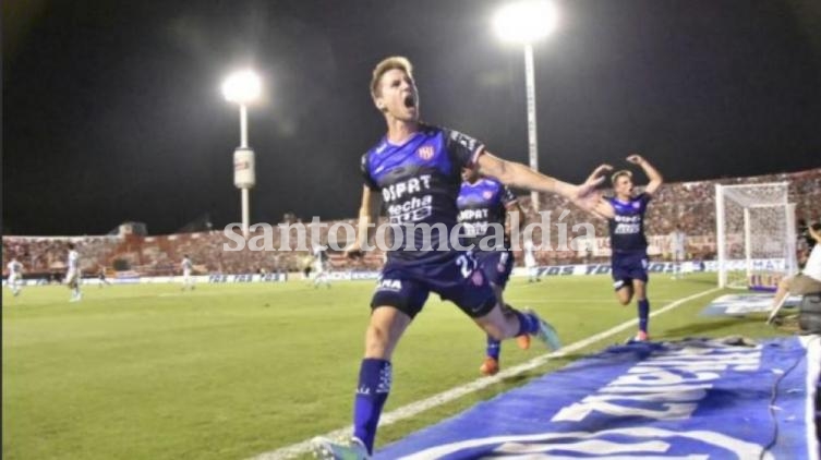 Unión es cosa seria: le dio vuelta el partido a Racing y está tercero