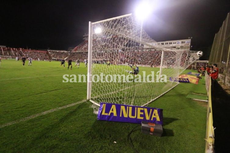 Gamba, de penal, cerró la cuenta.