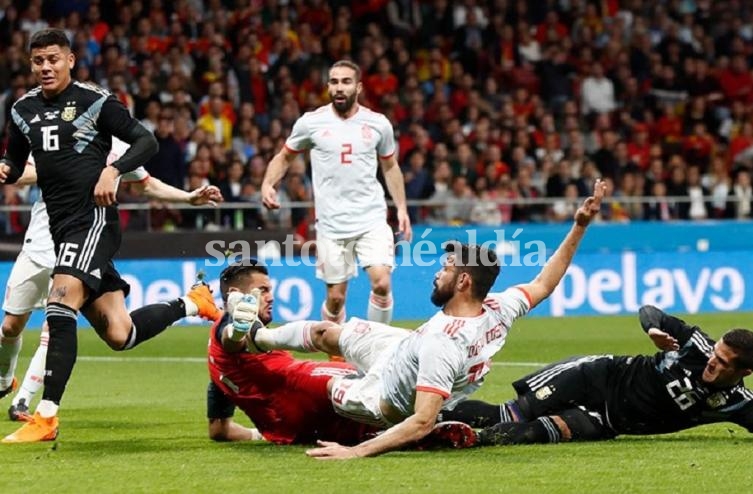 Romero se lesionó en la jugada del primer gol.