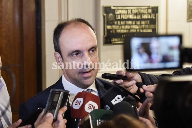 Realizaron una angioplastía a José Corral
