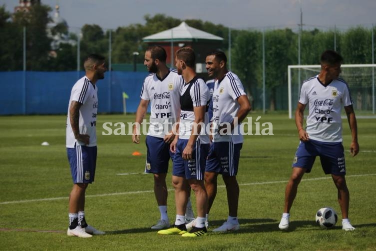 Pavón o Higuaín, la duda para enfrentar a Francia