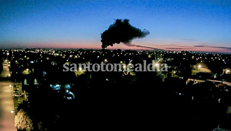 El incendio en el Parque Industrial, desde el aire