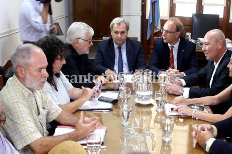 El jueves continuará la paritaria estatal