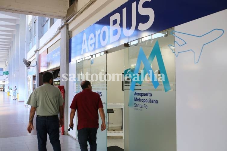 Inauguraron una sala de espera de Aerobus en la terminal de Santa Fe