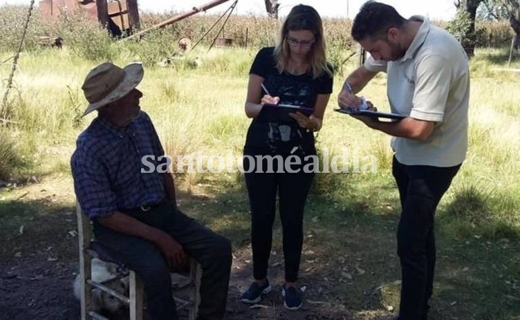 Rescatan a un hombre de 91 años que era brutalmente explotado en un campo