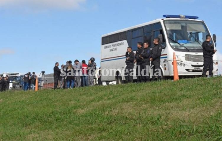 Capturaron a dos de los presos fugados en la autopista